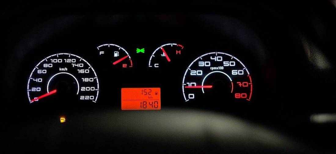 Le compteur de vitesse de votre voiture est-il un gros menteur
