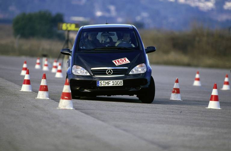 laat-je-niet-foppen-door-gulle-automerken-deze-systemen-zitten-verplicht-op-nieuwe-autos-2024-03