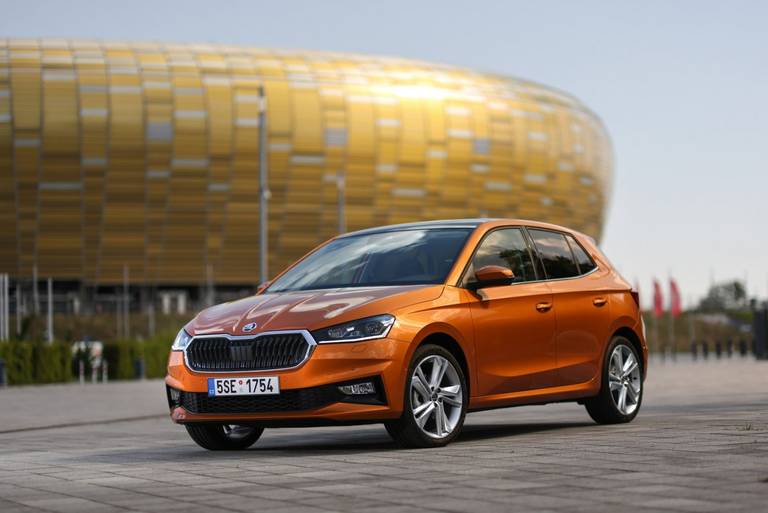 test-skoda-fabia-volkswagen-polo-2023-2