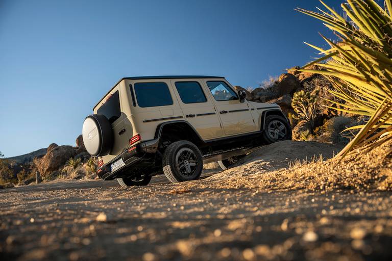 mercedes-benz g 580 with eq technology 7