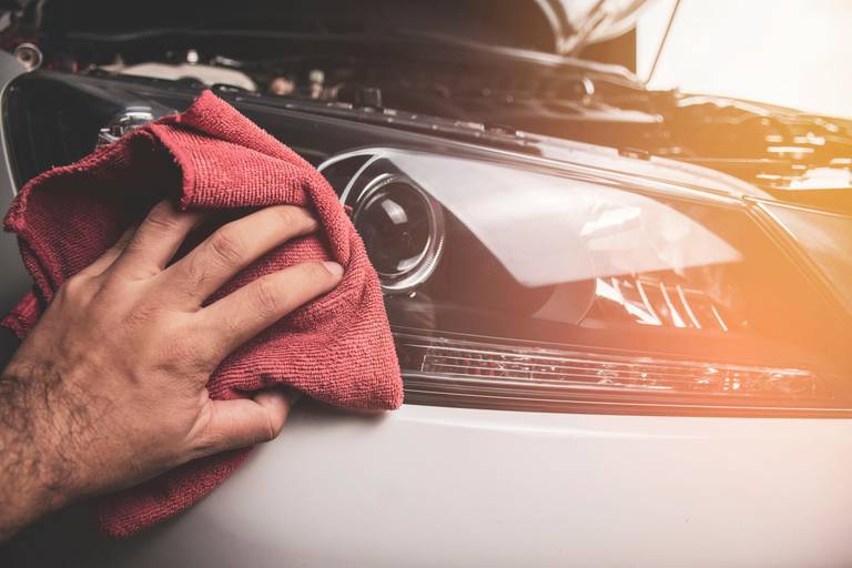 clraning polishing headlights